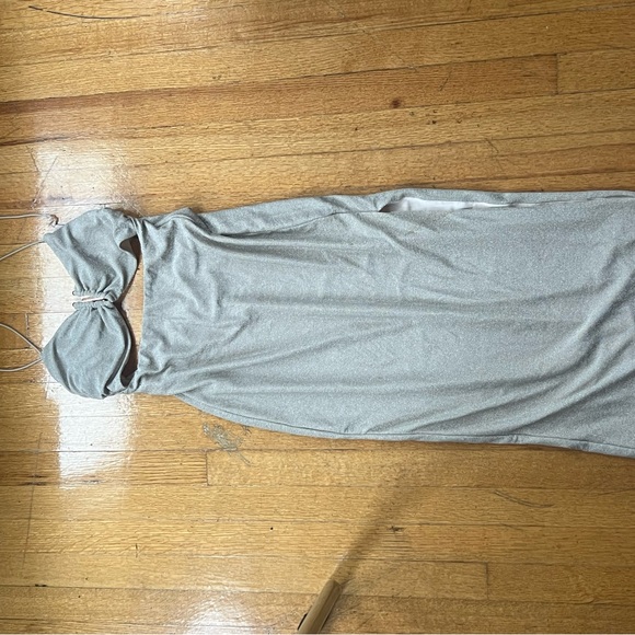 Meshki Elegant Gold Sparkly Cutout Dress - Picture 4 of 4